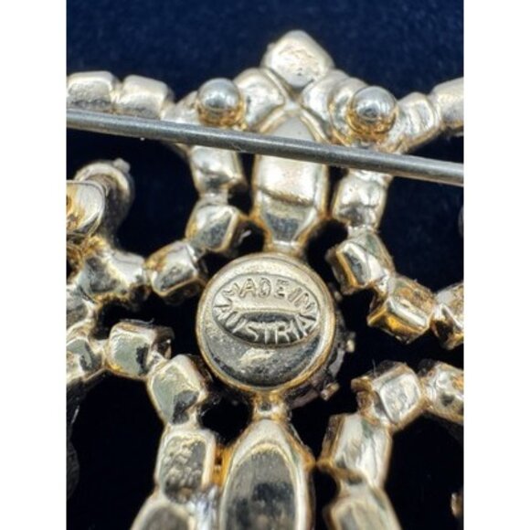 Vintage Gold Tone Rhinestones Brooch Pin Made in Austria - Picture 2 of 6